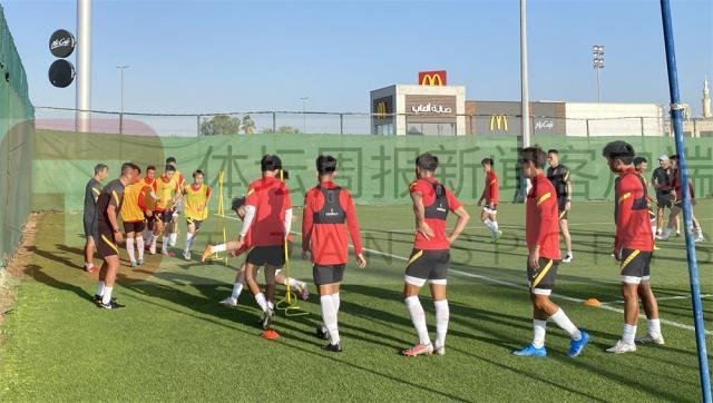 开云官网-U23国足针对性训练备战热身 扬科维奇强调使命感