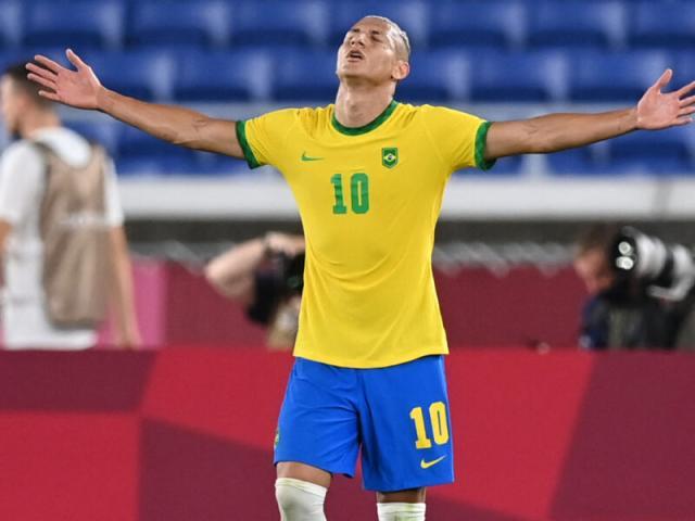 开云体育官网-戴帽立功的理查利松 跟内马尔有一个“10号之约”